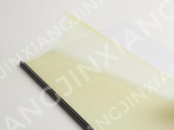 PVC 透明薄膜适用于书籍封面的关键物理特性有哪些？
